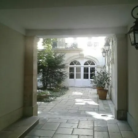 Beau Temps Aux Champs Elysees, Tour Eiffel