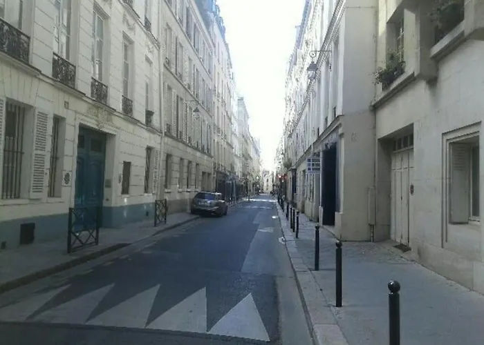 Beau Temps Aux Champs Elysees, Tour Eiffel *